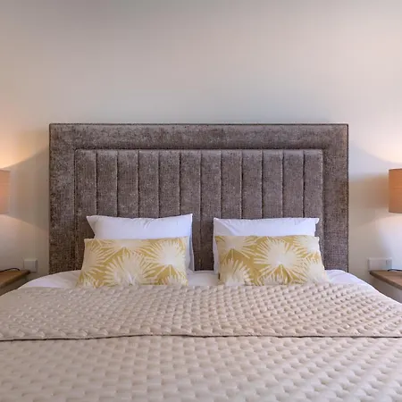 Cond Bayline - Ostra - - Gym - - Pool - By Bedzy Daire