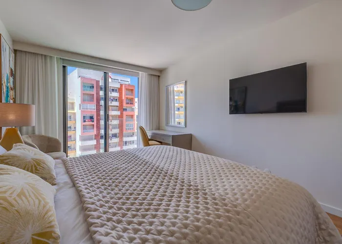 Apartament Cond Bayline - Ostra - - Gym - - Pool - By Bedzy Armação de Pêra